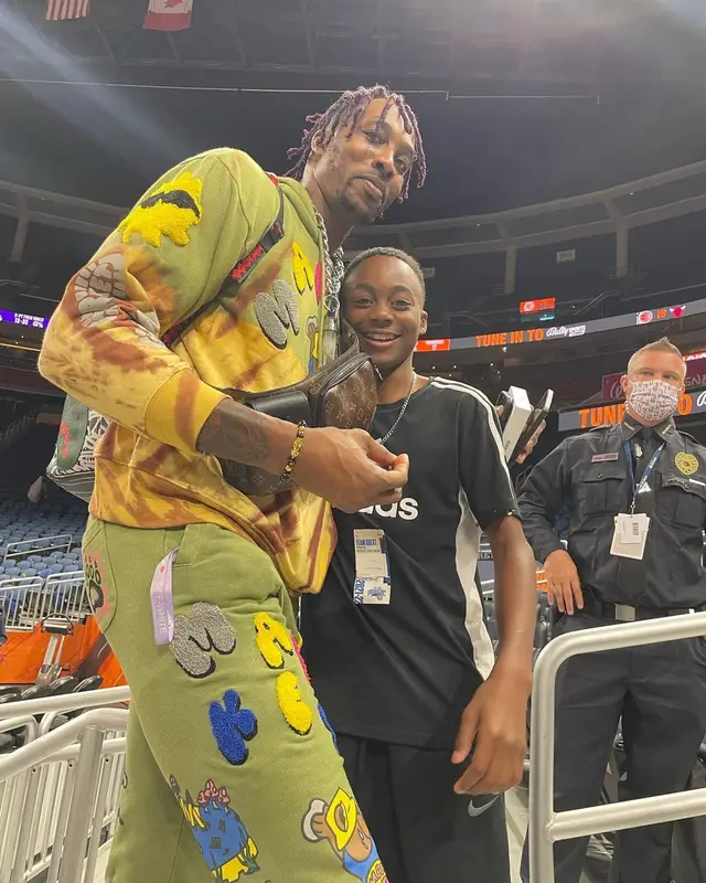 Dwight Howard outfit in Market, 2022