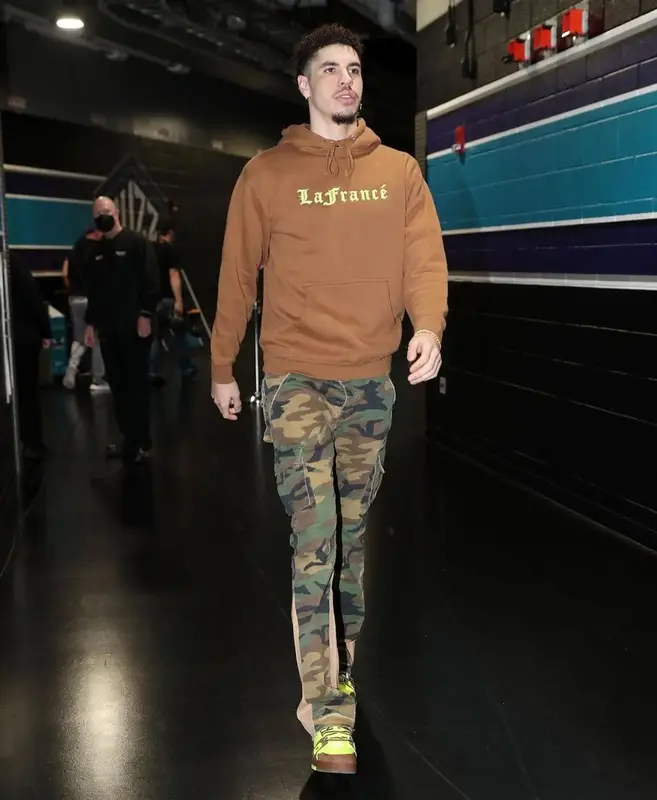 LaMelo Ball outfit in Valabasas, 2022