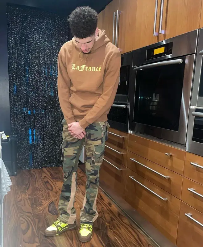 LaMelo Ball outfit in Valabasas, 2022