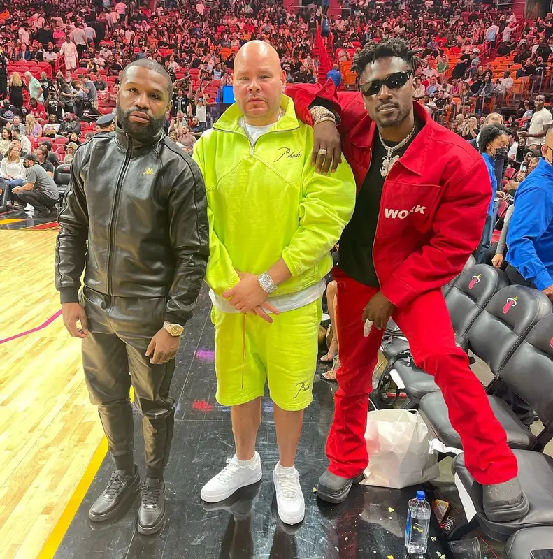 Fat Joe outfit in Rhude and Nike, 2022
