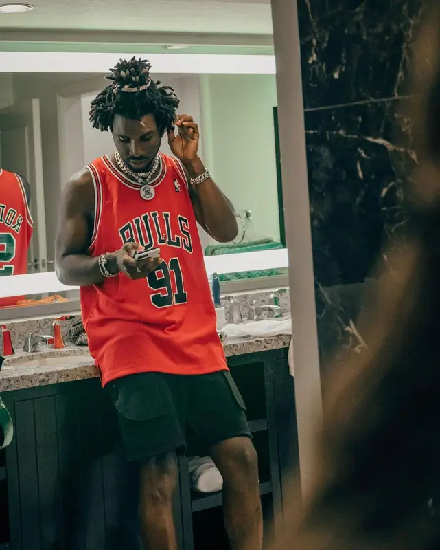 Saint JHN outfit in NBA, Bottega Veneta, and Chicago Bulls, 2022