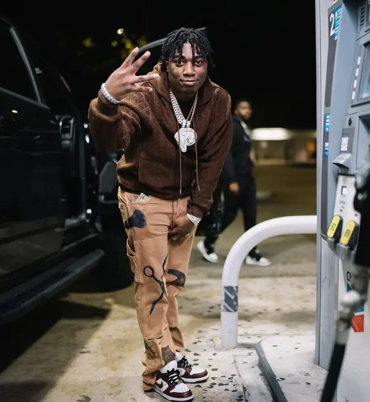 Fredo Bang outfit in Dior, Amiri, and Supreme, 2022