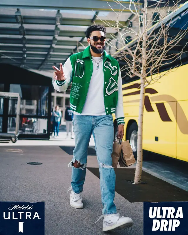 Karl Anthony Towns outfit in Levi’s, Nike, and Louis Vuitton, 2022