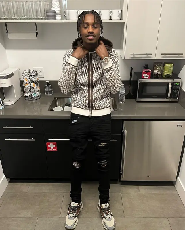 Lil Tjay outfit in Dior and Amiri, 2022