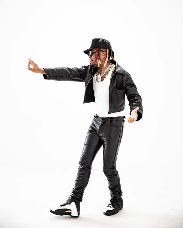 Lil Keed outfit in Sxl, Jordan, and LaRopa, 2022