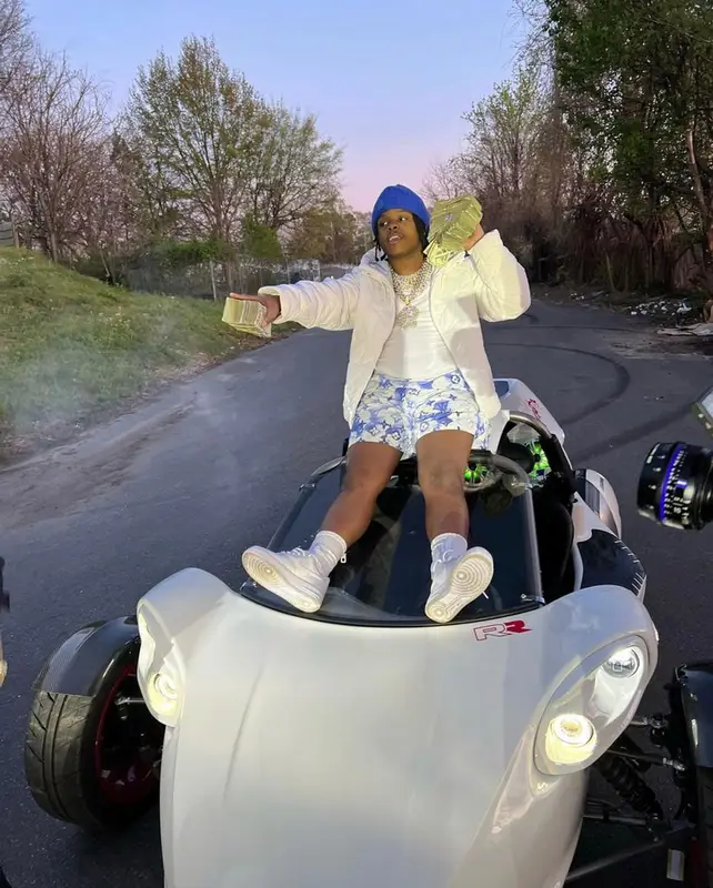 42 Dugg outfit in Nike and Louis Vuitton, 2022