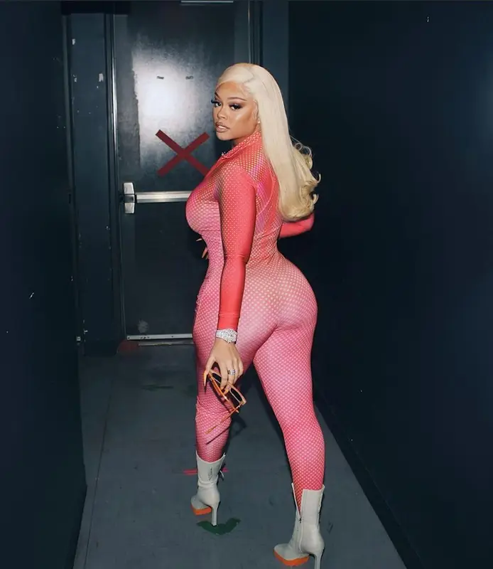 Latto outfit in Off-White and Gucci, 2022