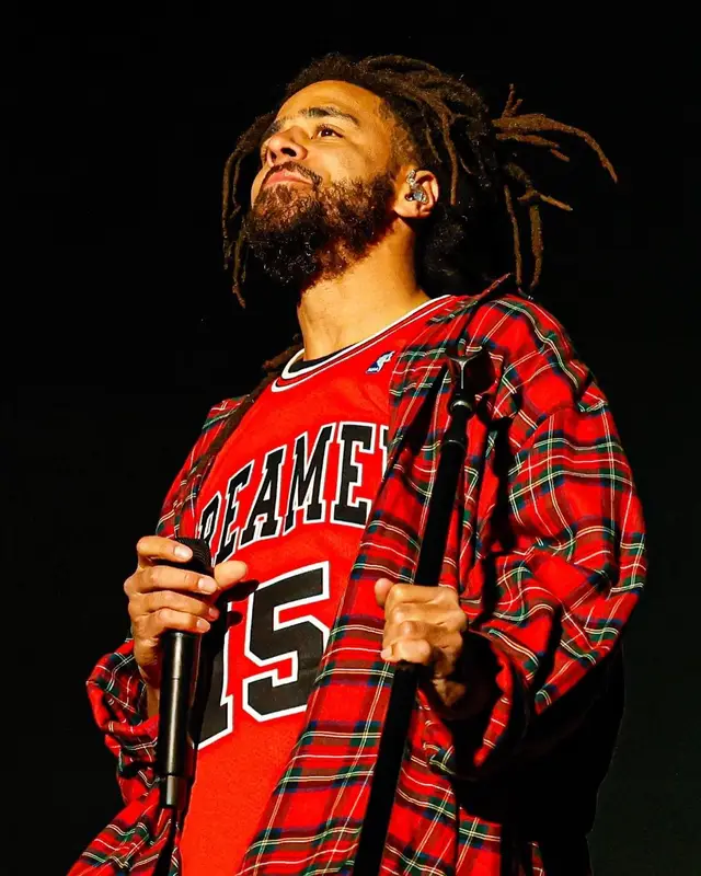 J. Cole outfit in Mitchell & Ness and Dreamer, 2022