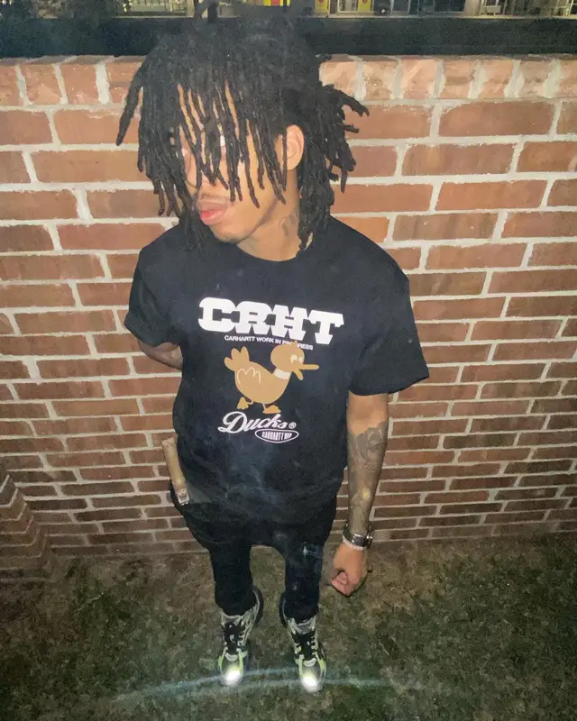 Zelly Ocho outfit in Carhartt and Balenciaga, 2022