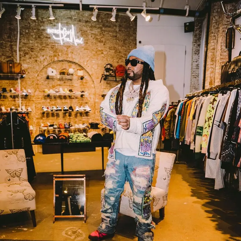 Icewear Vezzo outfit in Who Decides War, Louis Vuitton, and Versace, 2022