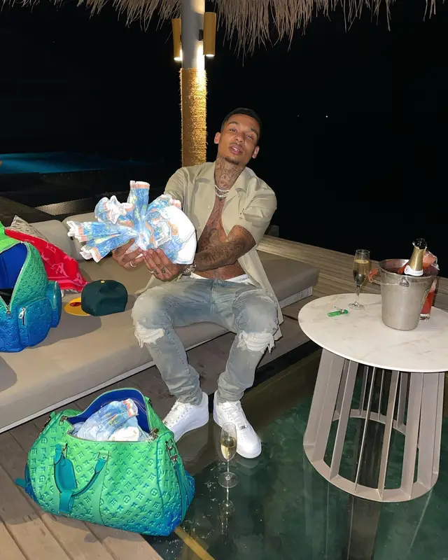 Fredo outfit in Off-White, Amiri, and Nike, 2022