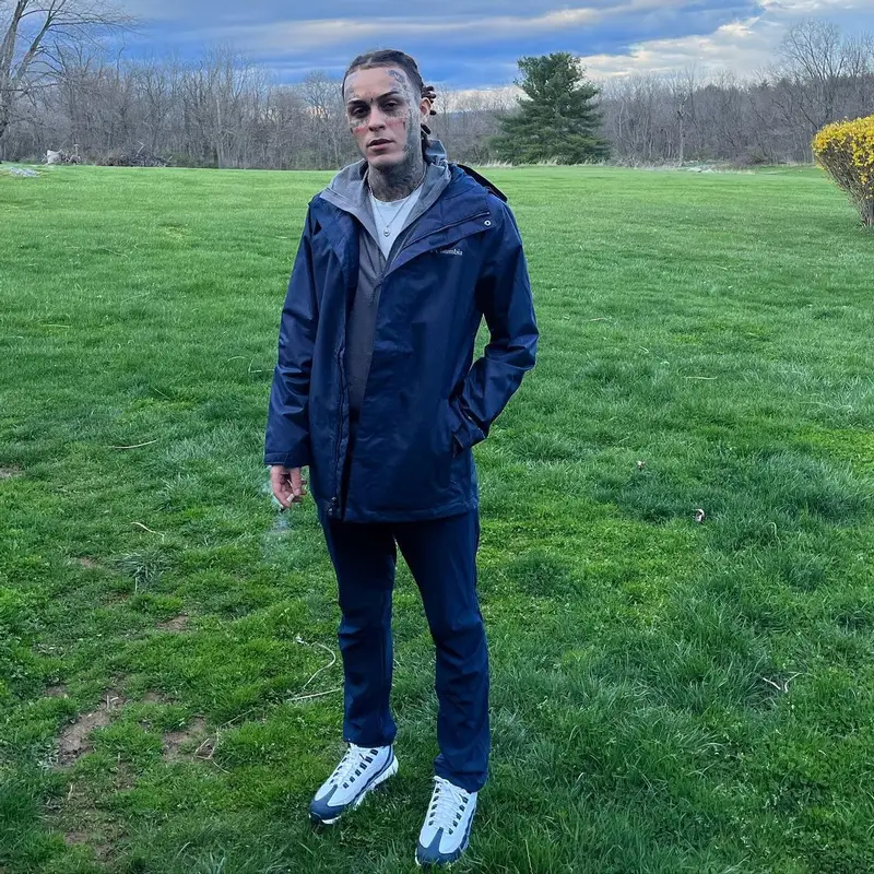 Lil Skies outfit in Columbia Sportswear and Nike, 2022