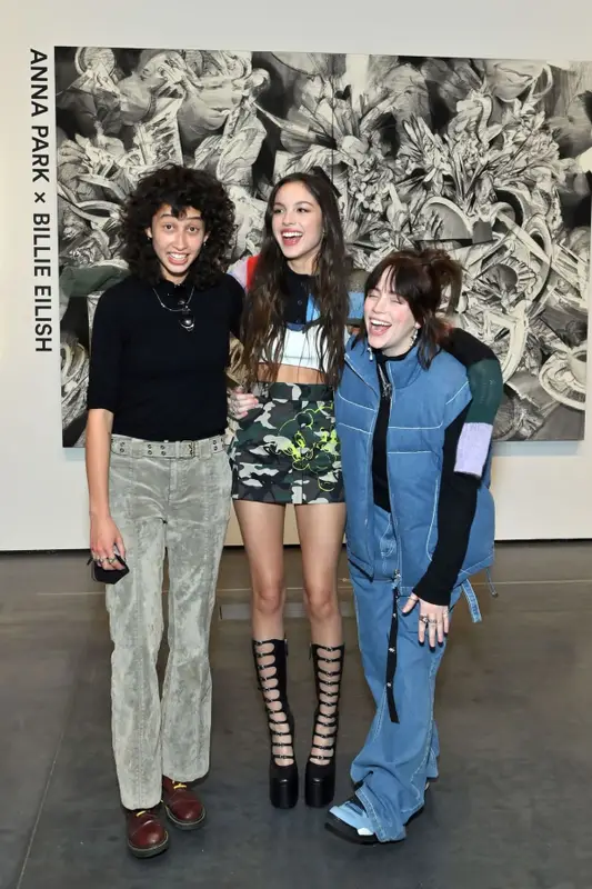 Olivia Rodrigo outfit in Marc Jacobs, 2022