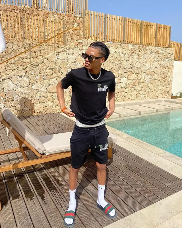 Nemzzz outfit in Louis Vuitton, Nike, and Gucci, 2022