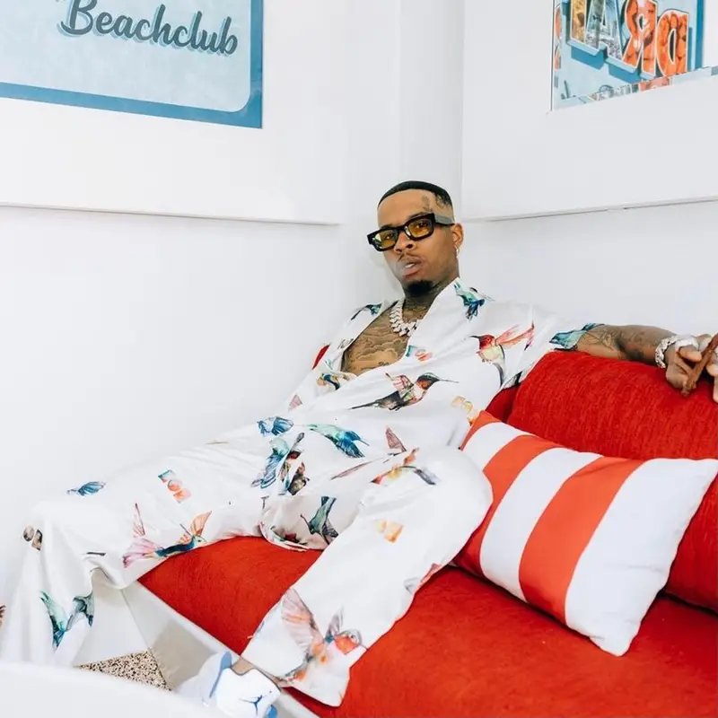 Tory Lanez outfit in Nahmias, Jordan, and Rhude, 2022