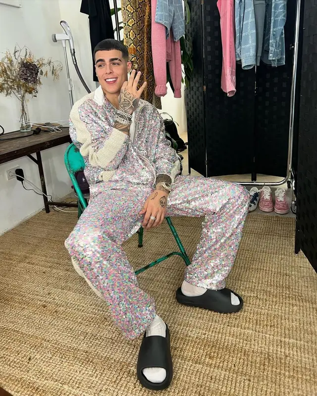 Lunay outfit in GCDS and Yeezy, 2022