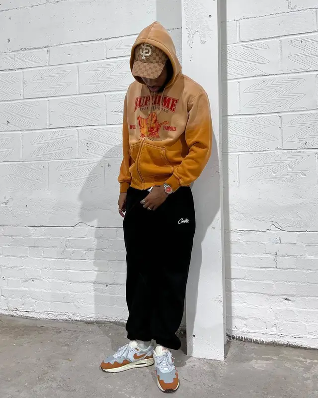 Lundun outfit in Supreme, Gucci, and True Religion, 2021