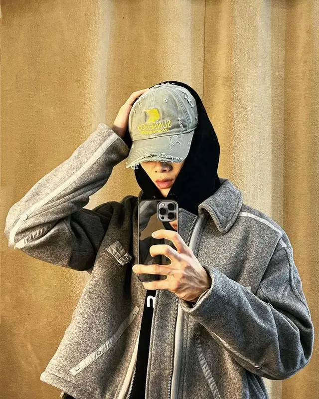 Bai Jingting outfit in C2H4, 2022