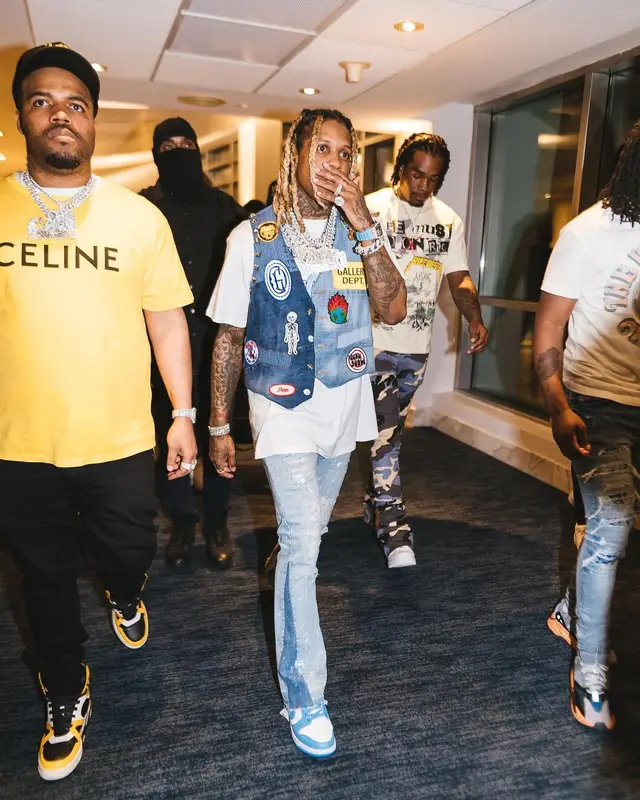 Lil Durk outfit in Gallery Dept. and Nike, 2022