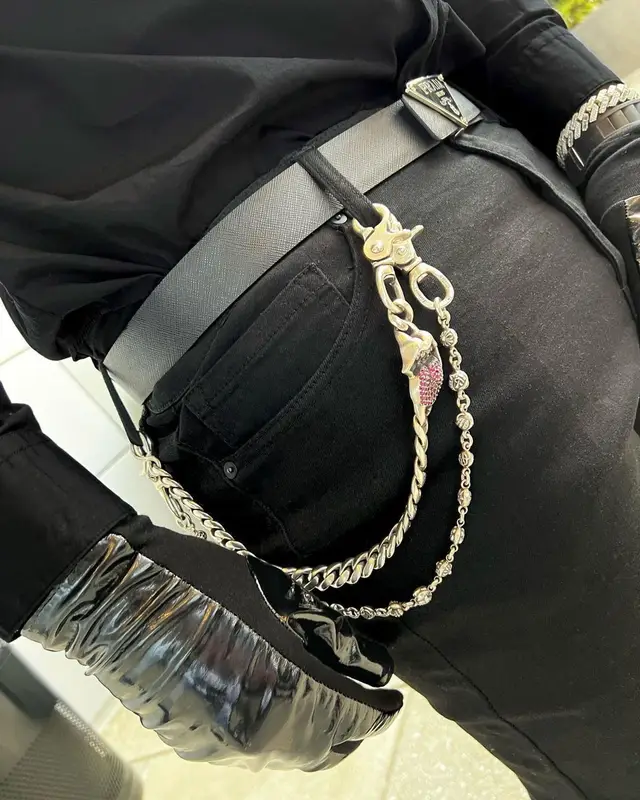 Moneybagg Yo outfit in Amiri and Prada, 2022