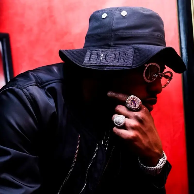Fabolous outfit in Nike, Dior, and Sacai, 2022