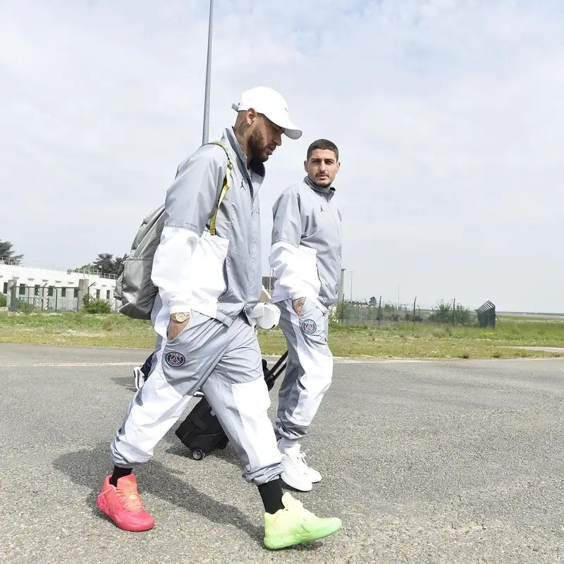 Neymar outfit in Jordan, Puma, and Paris Saint-Germain, 2022