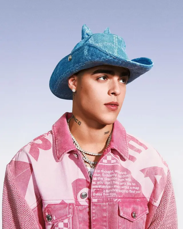 Lunay outfit in GCDS, 2022