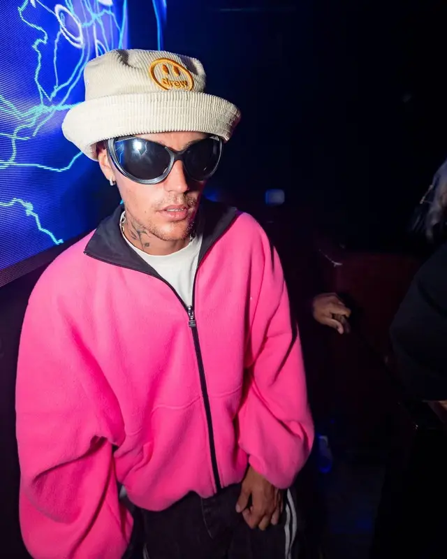 Justin Bieber outfit in Balenciaga and Drew House, 2022