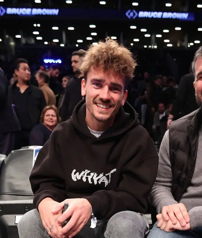 Antoine Griezmann outfit in Whyat, 2022