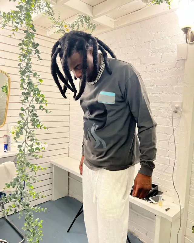 Yak Gotti outfit in Pedestrian, 2022