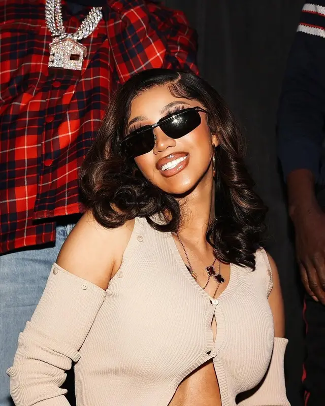 Cardi B outfit in Louis Vuitton, Van Cleef & Arpels, and Gianvito Rossi, 2022