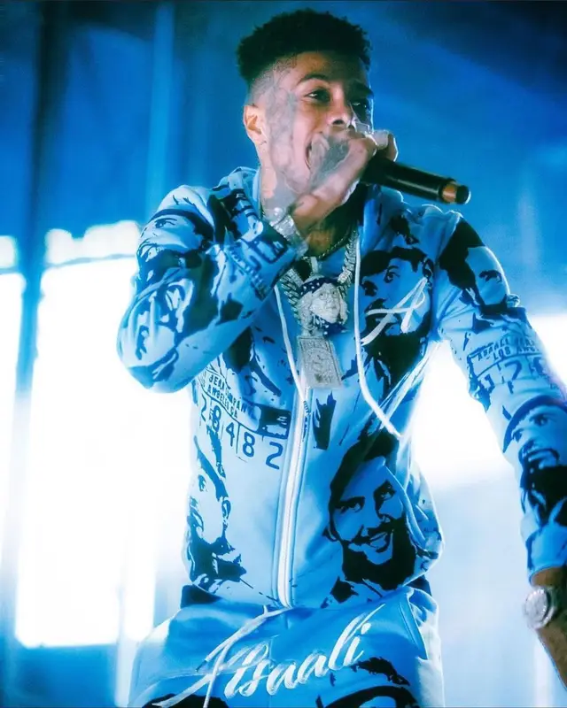 Blueface outfit in Asaali, 2022