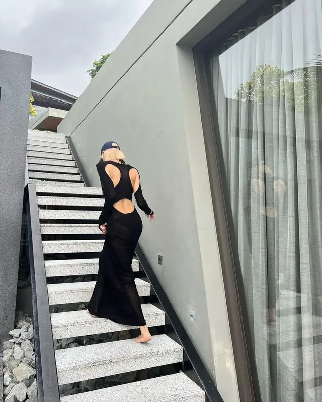 Lisa outfit in Baekro and Celine, 2022