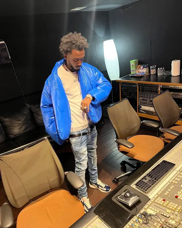 Desiigner outfit in Yeezy, Dolce & Gabbana, and GAP, 2022