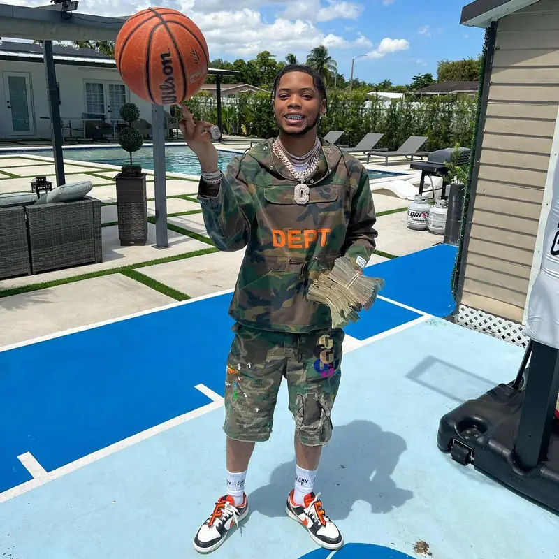Lil Migo outfit in Gallery Dept. and Nike, 2022