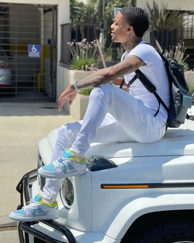 Flight outfit in Nike, Gucci, and Polo Ralph Lauren, 2021