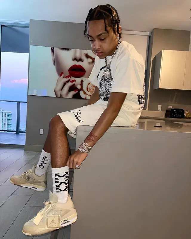 Stunna Gambino outfit in Rhude, Jordan, and Off-White, 2022