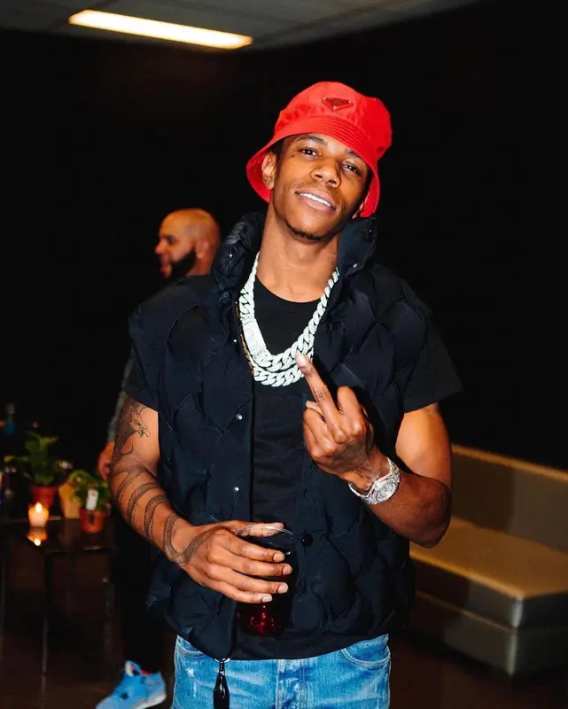 A Boogie Wit Da Hoodie outfit in Bottega Veneta, Amiri, and Prada, 2022