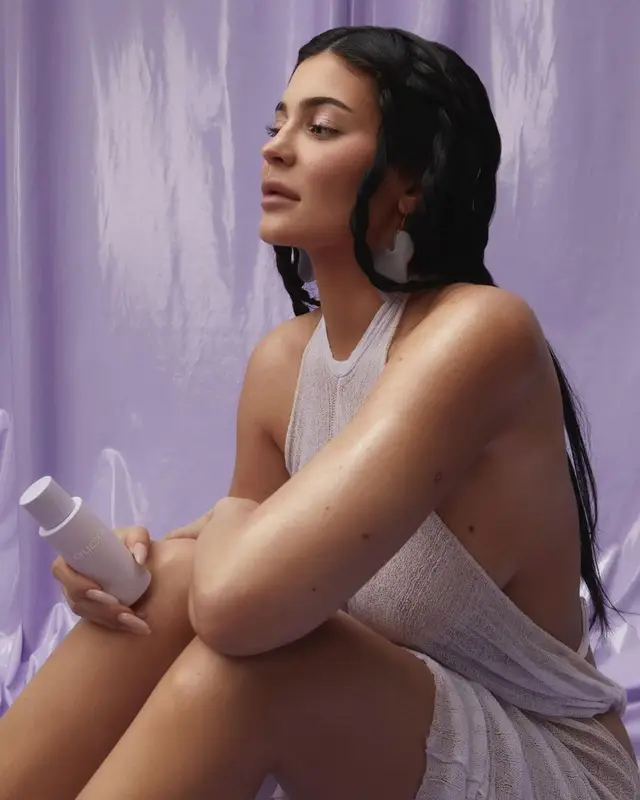 Kylie Jenner outfit in Kylie Jenner Merch, 2022