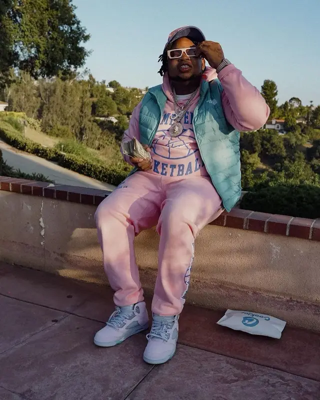 Big Yavo outfit in Jordan and Homme + Femme, 2022