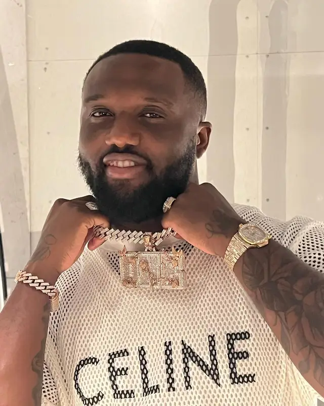 Headie One outfit in Celine, Een-Tweetje, and Chanel, 2022