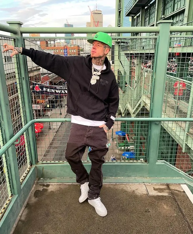 Millyz outfit in Gallery Dept. and Nike, 2022