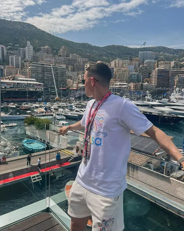 Phil Foden outfit in Casablanca, Nike, and Off-White, 2022