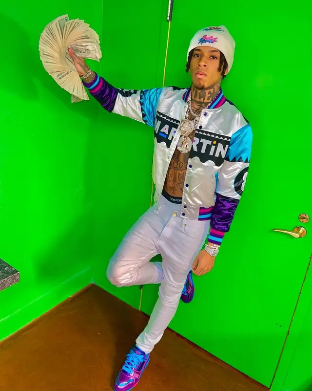 NLE Choppa outfit in Headgear Classics, Louis Vuitton, and Tom Ford, 2022