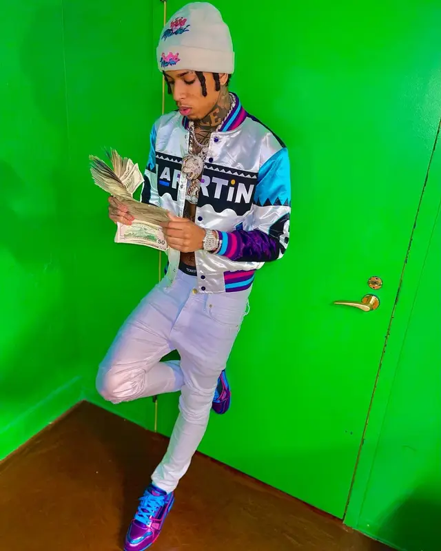 NLE Choppa outfit in Headgear Classics, Louis Vuitton, and Tom Ford, 2022