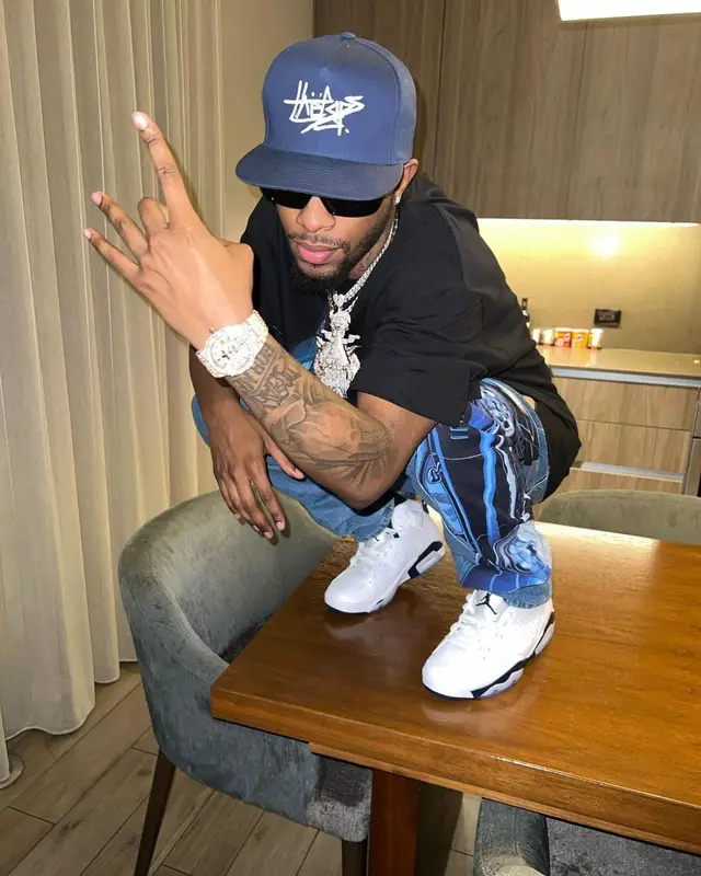 Toosii outfit in Lanvin and Jordan, 2022
