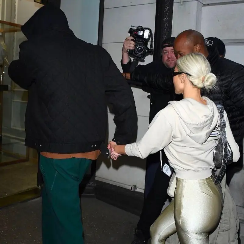 Pete Davidson outfit in I Never Heard of You, 2022