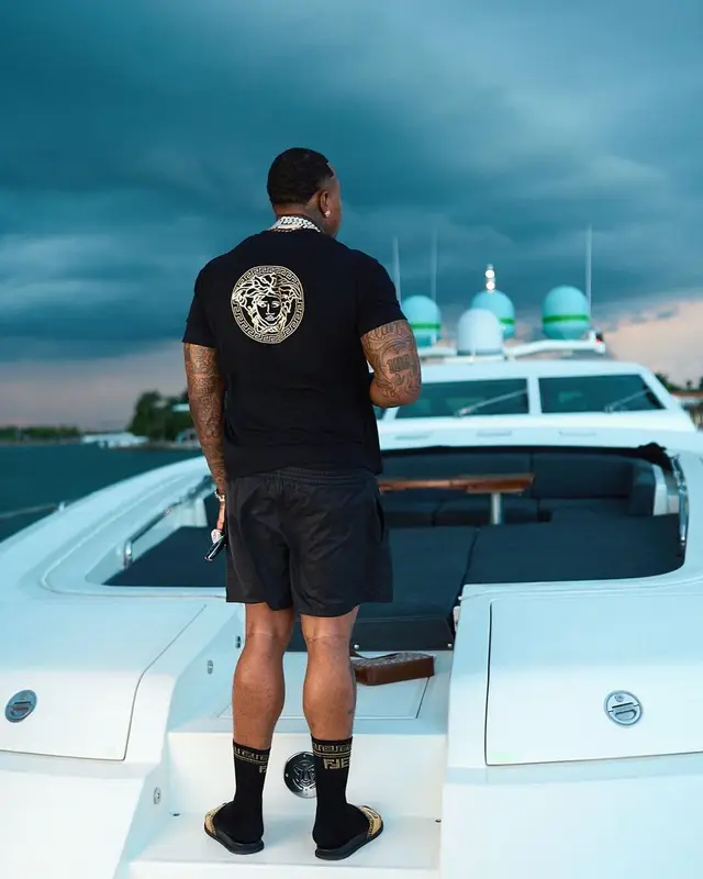 BandMan Kevo outfit in Fendi, 2022