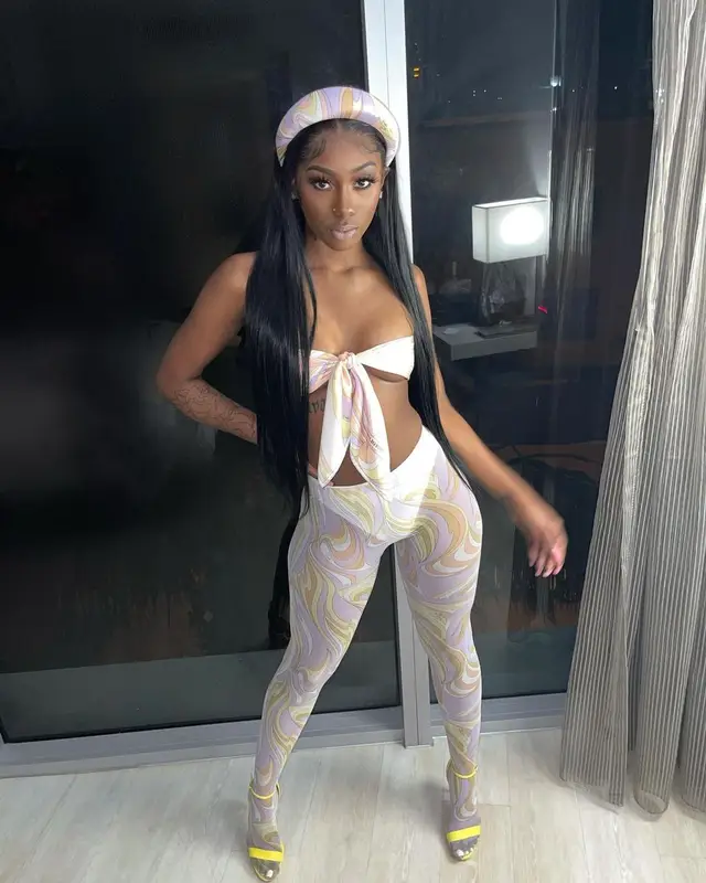 Flo Milli outfit in Emilio Pucci and Christian Louboutin, 2021