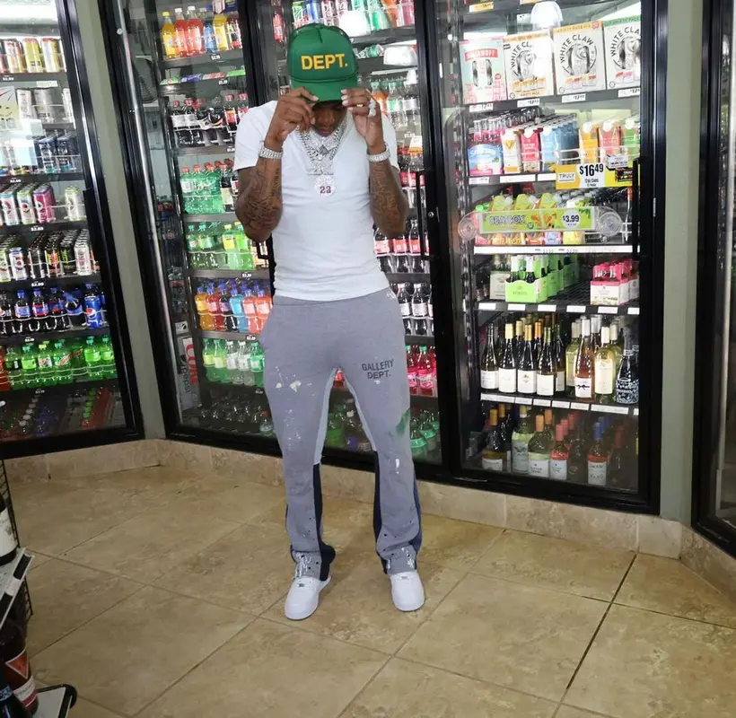 Yungeen Ace outfit in Nike and Gallery Dept., 2022